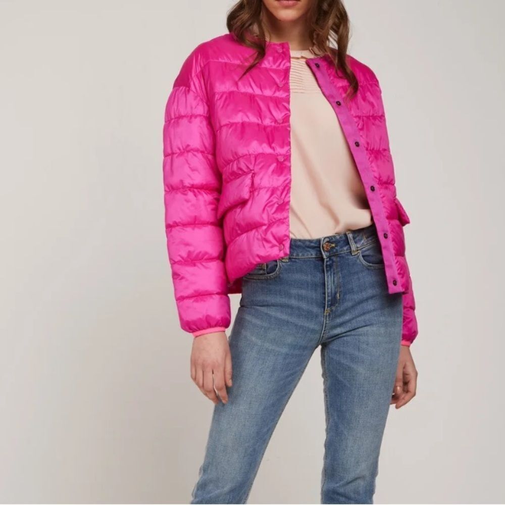 OOF WEAR BOMBER FUXIA